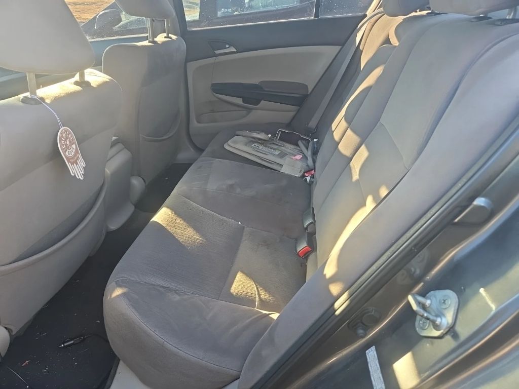 2011 Honda Accord LX's photo